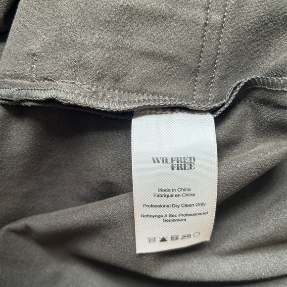 ARITZIA Wilfred Free Nori Faux Suede Tunic Dress with pockets dark green - Picture 6 of 10